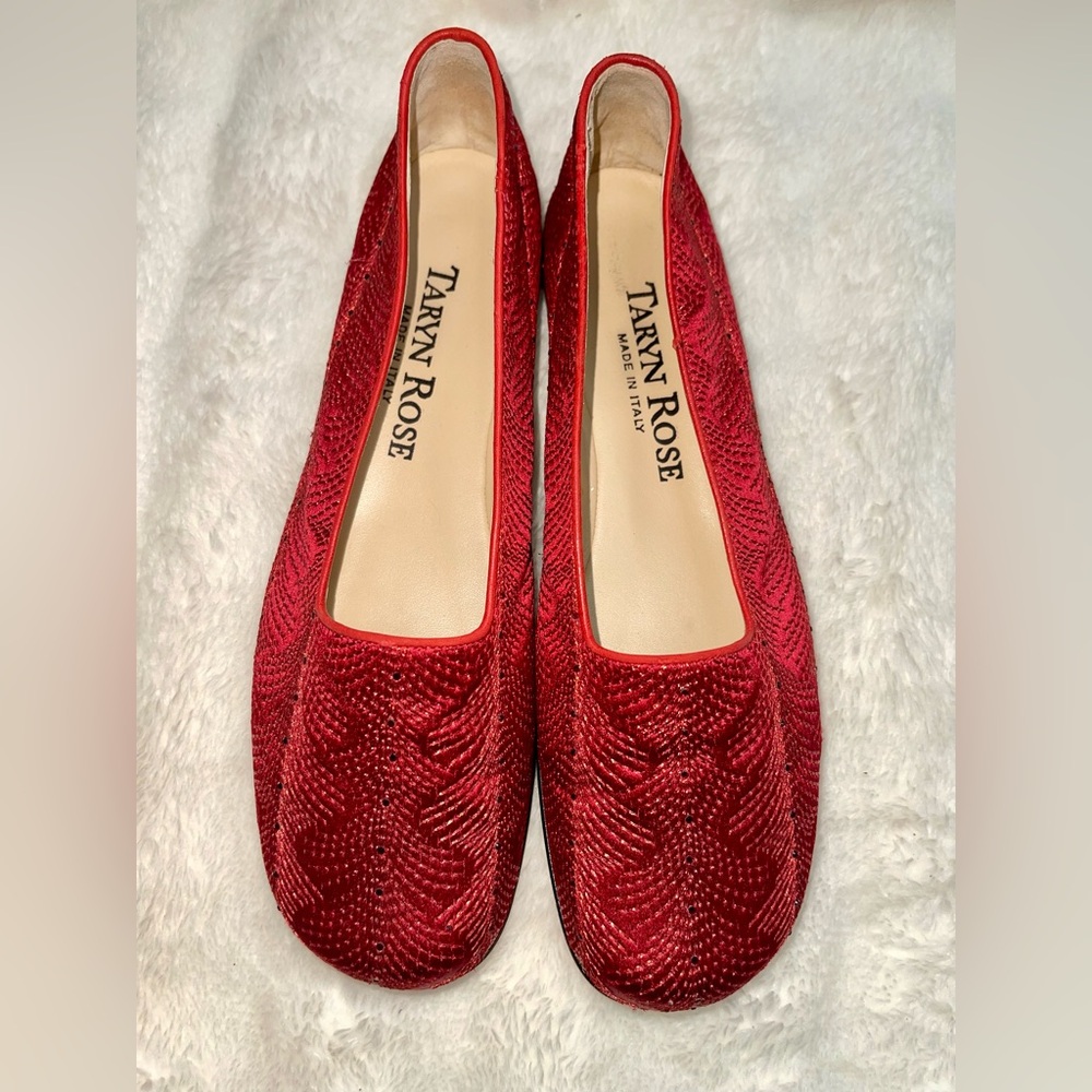 Taryn Rose Elegant Red Women's Flats Sz 10
